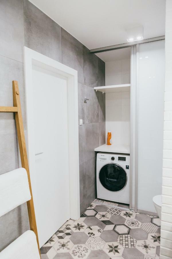 Eight Lux View In Old Town And Free Parking Apartment Krakow Exterior photo