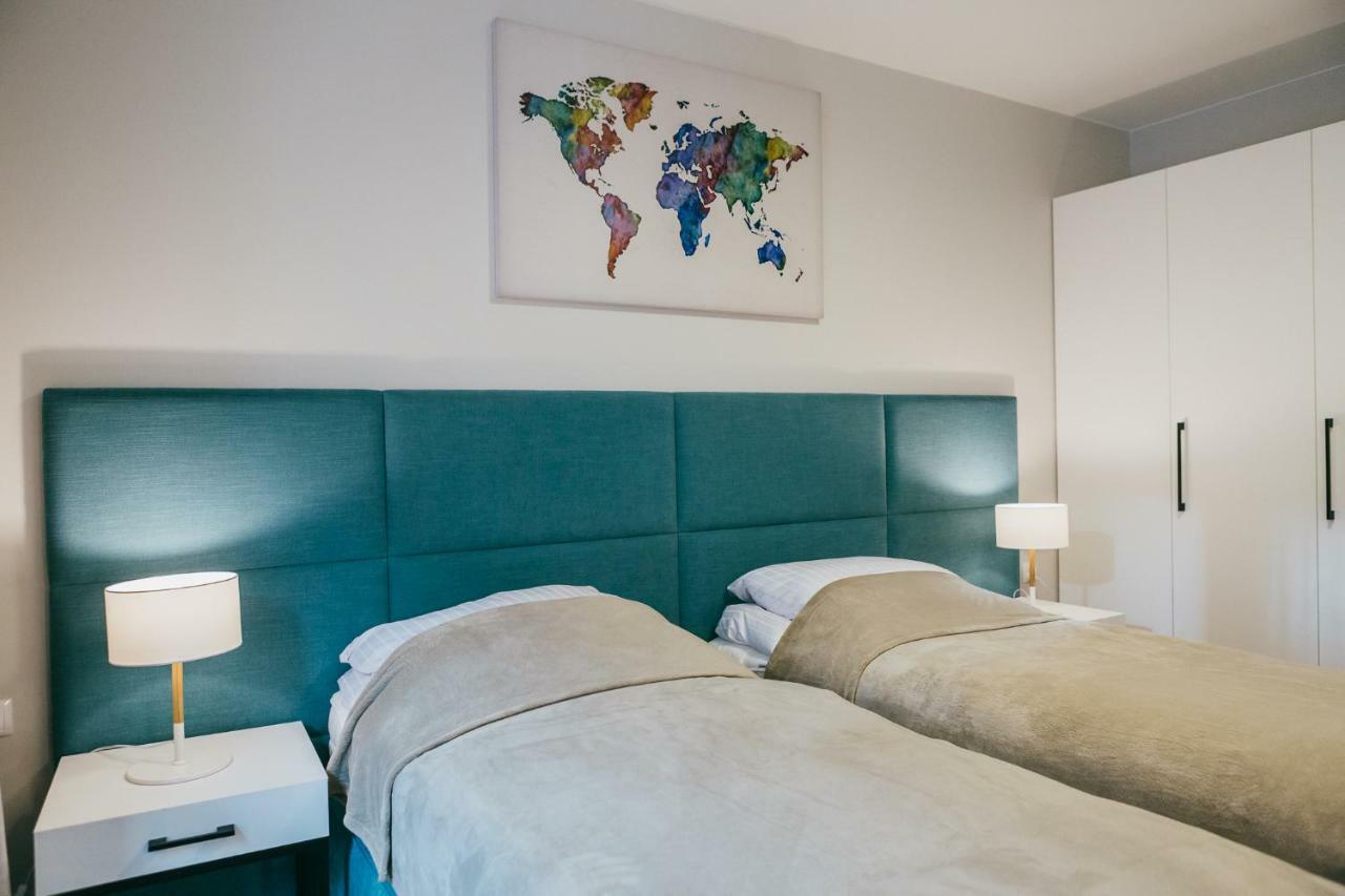 Eight Lux View In Old Town And Free Parking Apartment Krakow Exterior photo