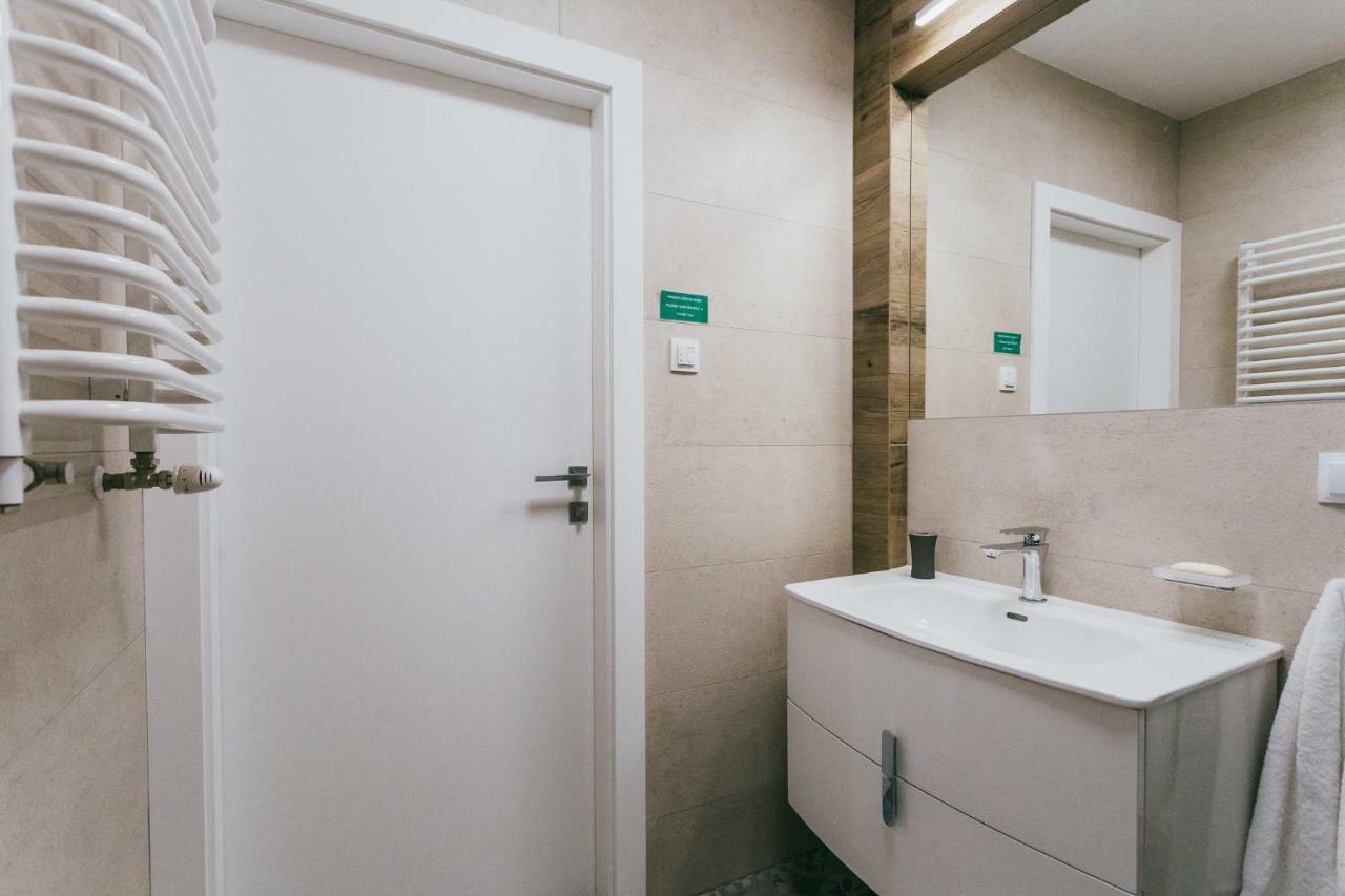 Eight Lux View In Old Town And Free Parking Apartment Krakow Exterior photo